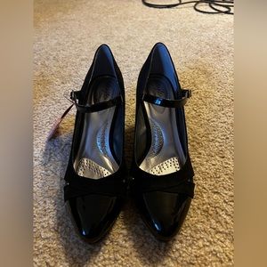 Black 2.5 inch high heels